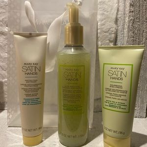 COPY - MK Satin Hands Pampering set, White Tea & Citrus